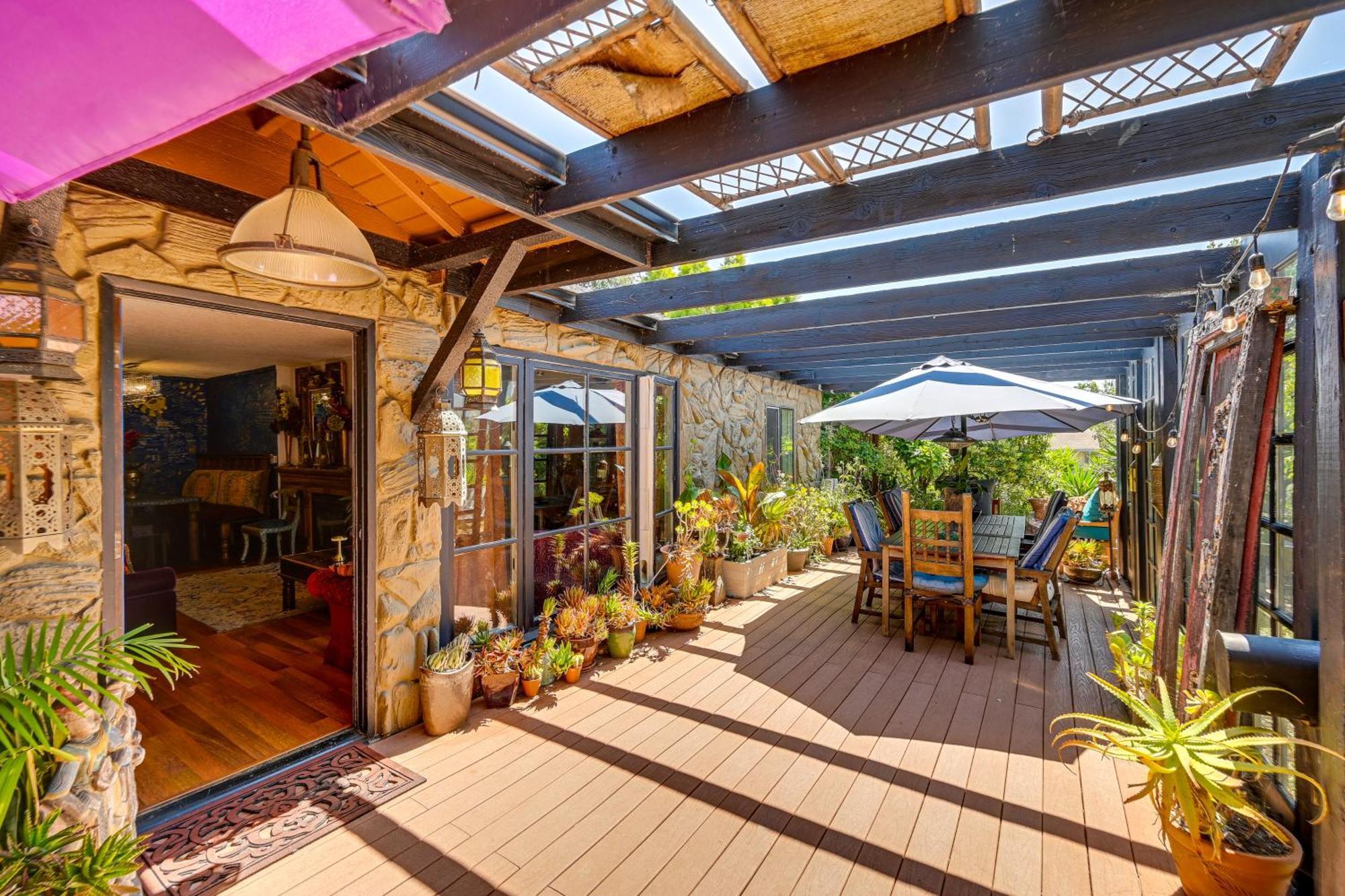 Bohemian Wonderland Benicia Bungalow With Pergola! Buitenkant foto
