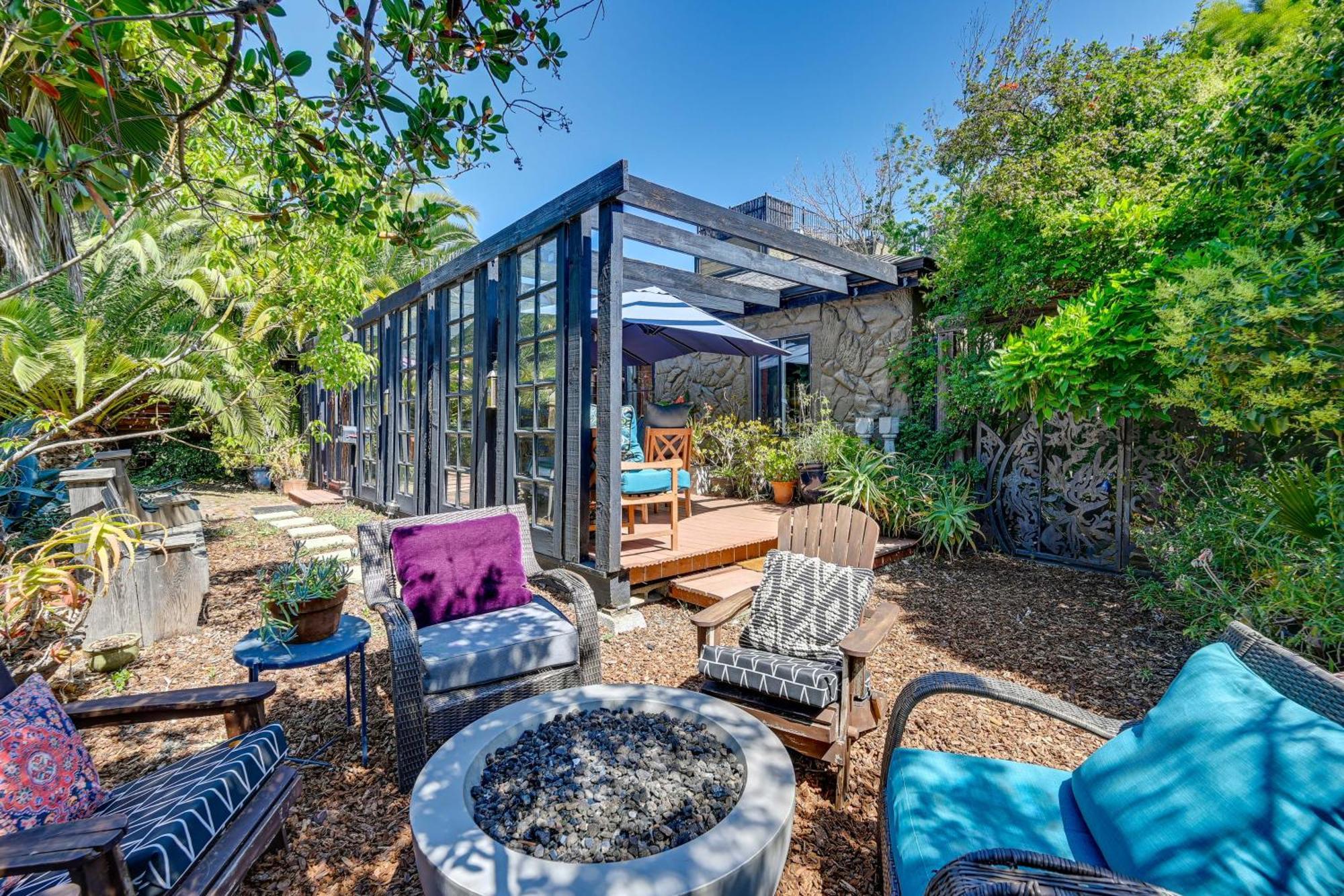 Bohemian Wonderland Benicia Bungalow With Pergola! Buitenkant foto